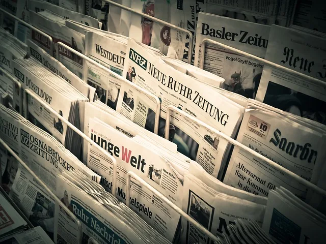 nachrichten, tageszeitung, drücken sie, zeitungen, information, lesen, zeitung, zeitungspapier