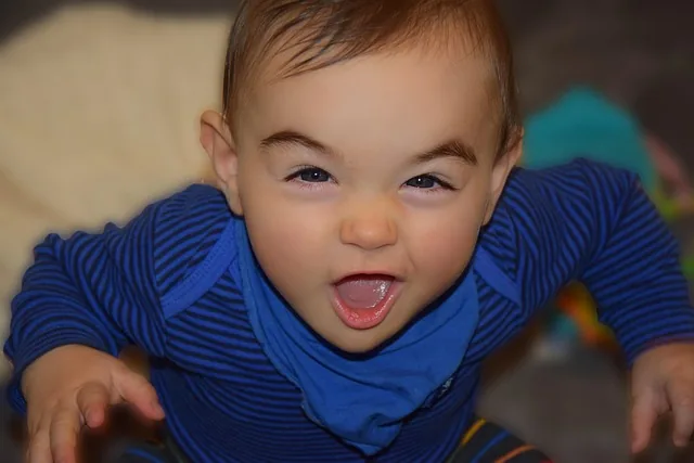 child, frighten, grimace