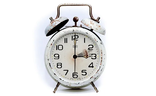 alarm clock, the summer time changeover, time change, wintertime, summer time, pointer, time, clock, clock change, minute hand, hour hand, clock face, nostalgia, antique, alarm clock, clock, clock, clock, clock, clock