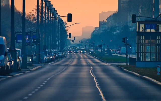 stadt, straße, fahrzeuge, stadtbild, asphalt, berlin, karl-marx-allee, berlin, berlin, berlin, berlin, berlin